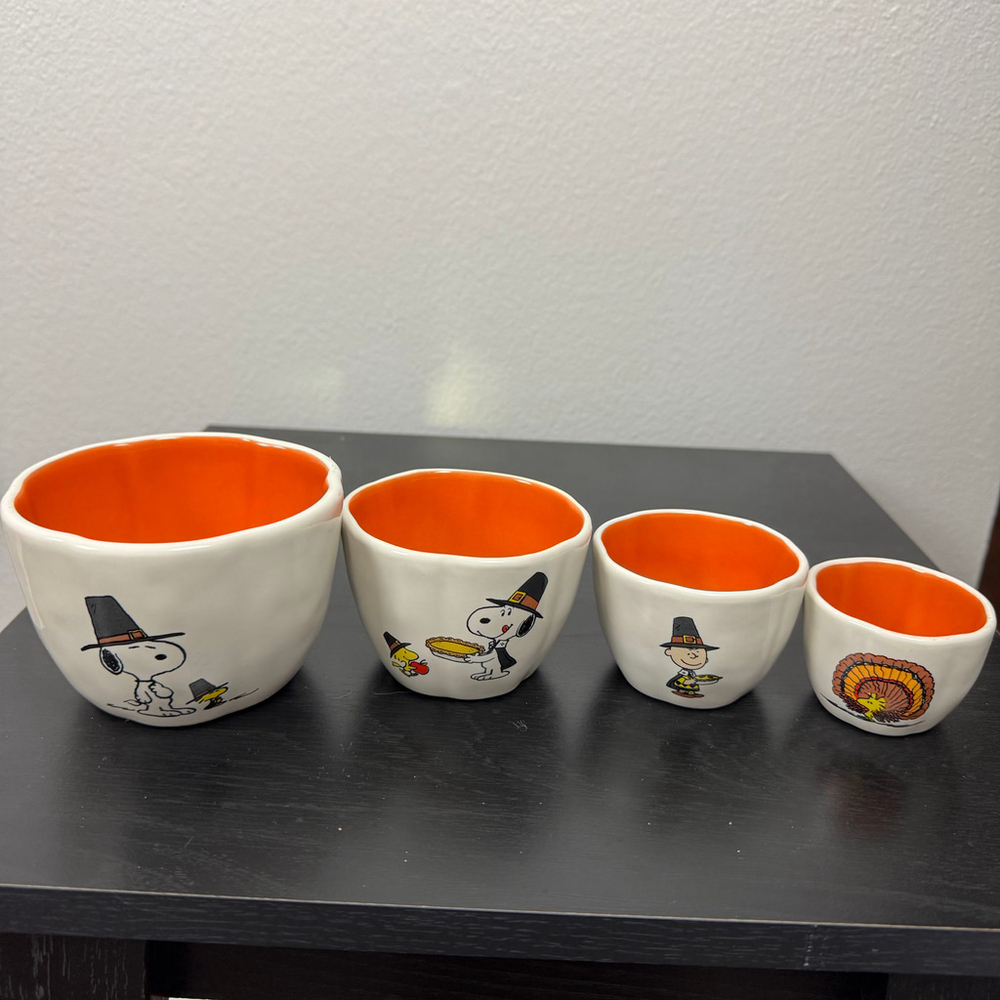 Rae Dunn Peanuts Snoopy Charlie Pilgrims Measuring Cups Set Nesting Thankgiving